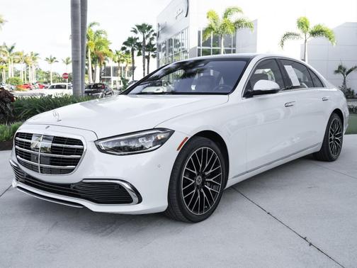 MANUFAKTUR Moonlight White Metallic 2024 Mercedes-Benz S-Class S 580 4MATIC