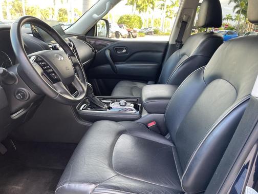 2024 INFINITI QX80 Luxe