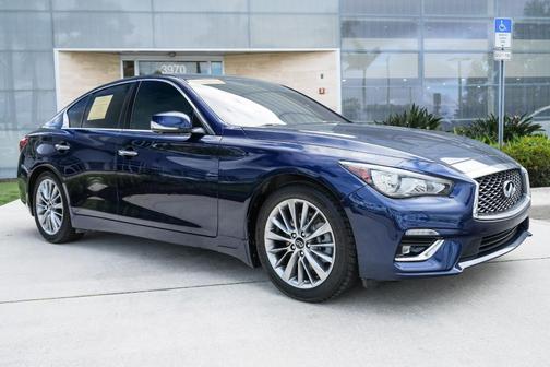 2022 INFINITI Q50 LUXE