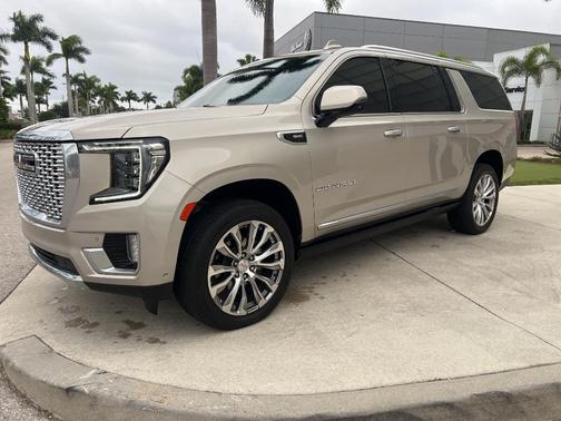 2023 GMC Yukon XL Denali