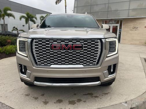 2023 GMC Yukon XL Denali