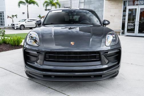 Volcano Grey Metallic 2022 Porsche Macan Base