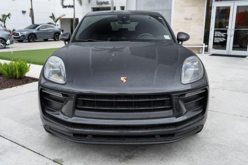 2022 Porsche Macan Base