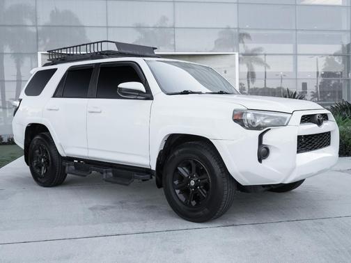 Super White 2018 Toyota 4Runner SR5