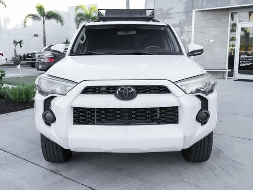 Super White 2018 Toyota 4Runner SR5