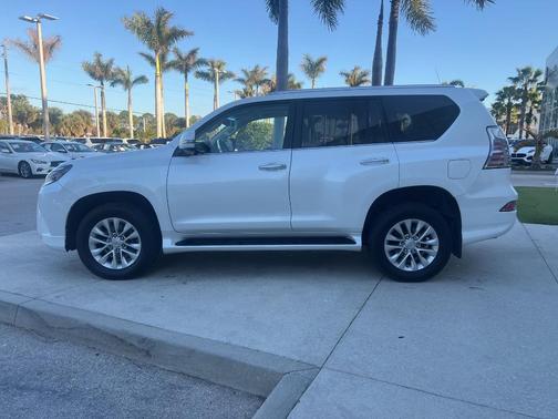 2023 Lexus GX 460 Base