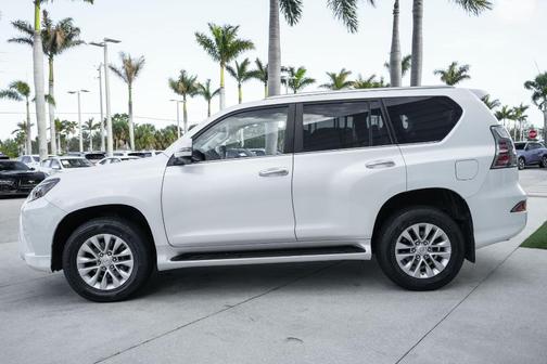 2023 Lexus GX 460 Base