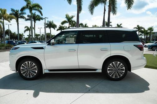 2026 INFINITI QX80 Luxe