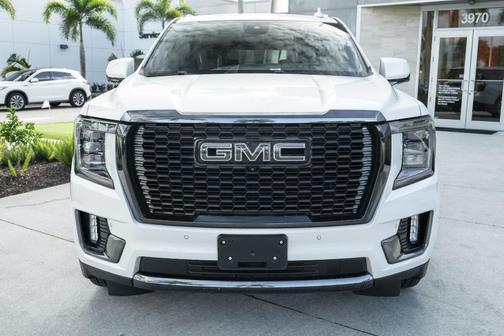 2023 GMC Yukon XL Denali Ultimate