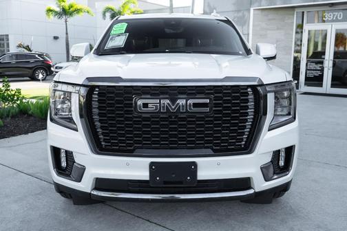 2023 GMC Yukon XL Denali Ultimate