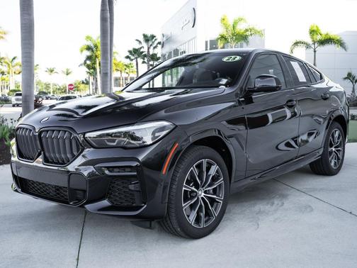 Black Sapphire Metallic 2023 BMW X6 M50i