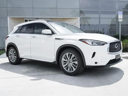 Lunar White 2023 INFINITI QX50 LUXE
