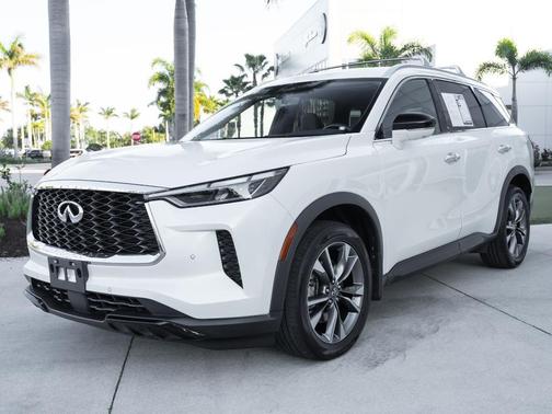 Majestic White 2023 INFINITI QX60 Luxe