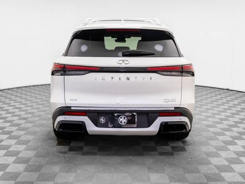 Majestic White 2023 INFINITI QX60 Luxe