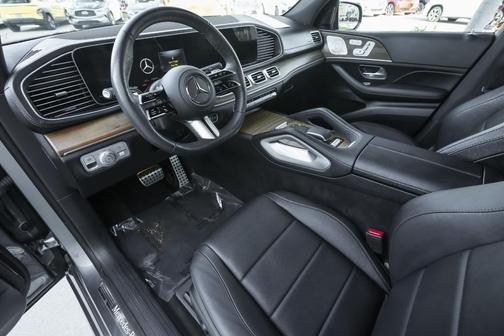 2024 Mercedes-Benz GLS 450 4MATIC
