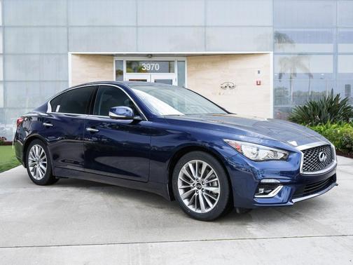 Grand Blue 2023 INFINITI Q50 LUXE