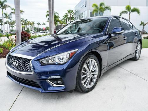 Grand Blue 2023 INFINITI Q50 LUXE