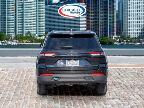 2023 Jeep Grand Cherokee 4xe Trailhawk