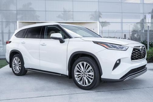 Wind Chill Pearl 2024 Toyota Highlander Platinum
