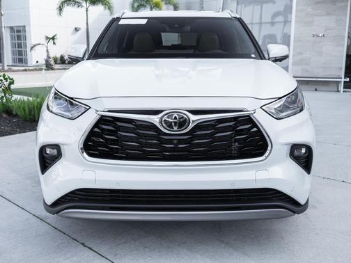 Wind Chill Pearl 2024 Toyota Highlander Platinum