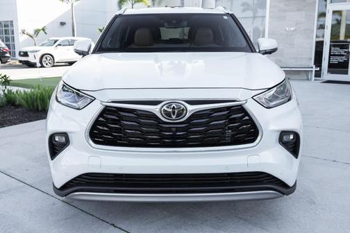 Wind Chill Pearl 2024 Toyota Highlander Platinum