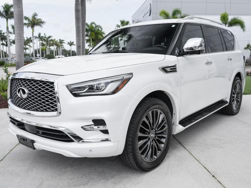 Moonstone White 2023 INFINITI QX80 SENSORY