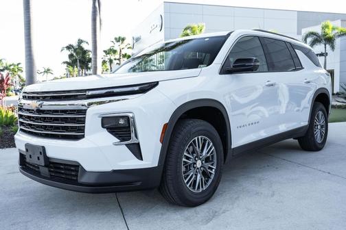 2024 Chevrolet Traverse LT