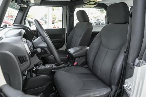 2016 Jeep Wrangler Sport