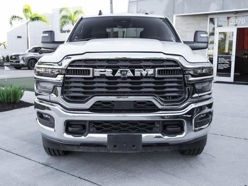 Bright White Clearcoat 2025 RAM 2500 Big Horn