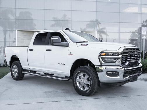 Bright White Clearcoat 2025 RAM 2500 Big Horn