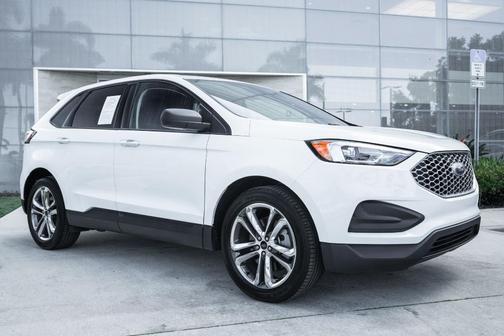 2023 Ford Edge SE