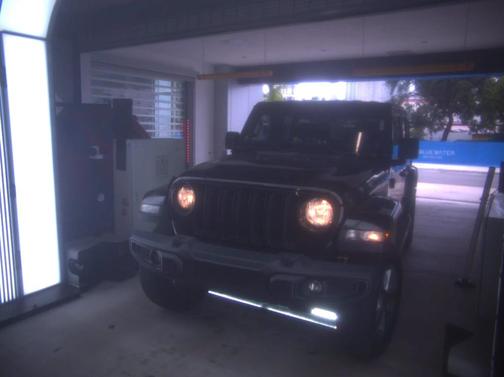Black Clearcoat 2021 Jeep Wrangler Unlimited Sahara