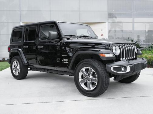 Black Clearcoat 2021 Jeep Wrangler Unlimited Sahara