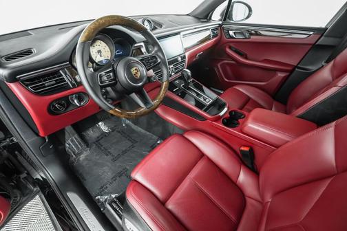 2024 Porsche Macan S