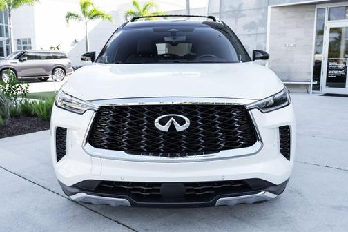 Majestic White / Black Obsidian 2022 INFINITI QX60 AUTOGRAPH