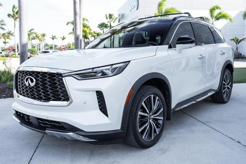 Majestic White / Black Obsidian 2022 INFINITI QX60 AUTOGRAPH