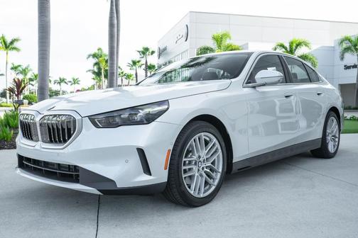2025 BMW 530 i