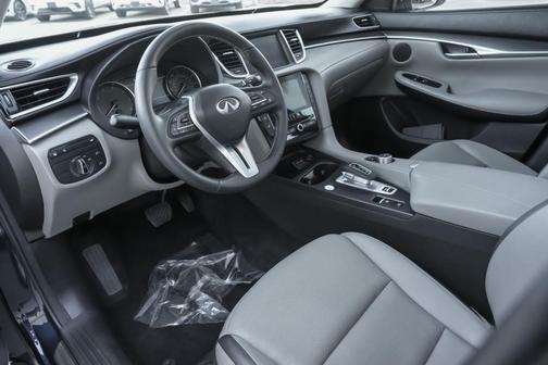 2025 INFINITI QX50 Luxe