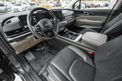 2025 Kia Carnival LXS