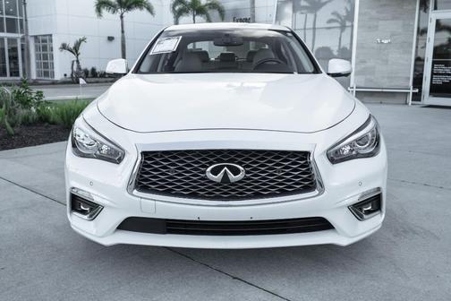 2023 INFINITI Q50 LUXE