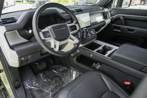 2025 Land Rover Defender P300