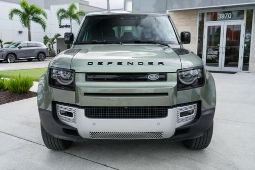 2025 Land Rover Defender P300