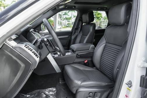 2024 Land Rover Discovery P360 Dynamic SE