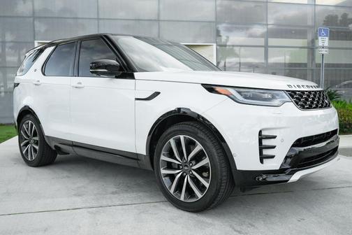 2024 Land Rover Discovery P360 Dynamic SE