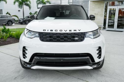 2024 Land Rover Discovery P360 Dynamic SE