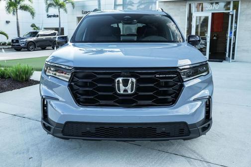 2025 Honda Pilot Black Edition