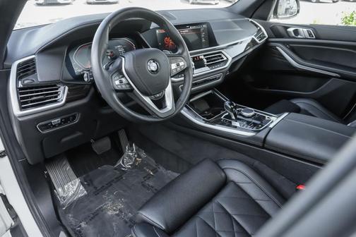 2023 BMW X5 sDrive40i