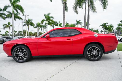 2019 Dodge Challenger SXT
