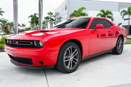 2019 Dodge Challenger SXT