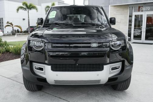 2025 Land Rover Defender P300